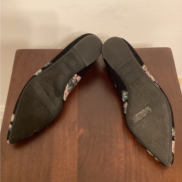 Circus by Sam Edelman Pretty Black Floral Velvet Flats Size 6.5 - Picture 8 of 9